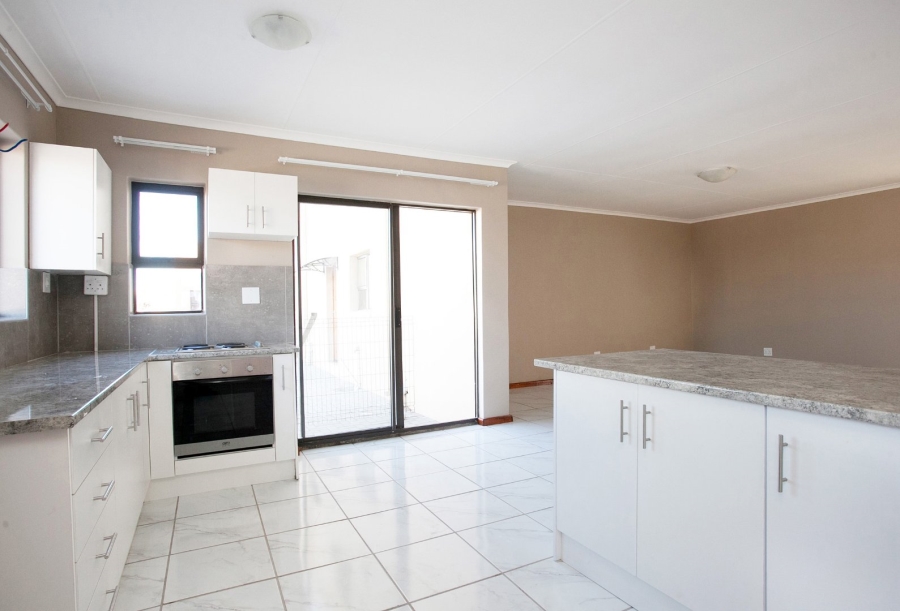 To Let 2 Bedroom Property for Rent in Parsonsvlei Eastern Cape